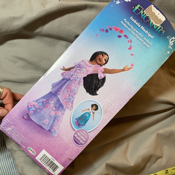 Isabela Madrigal, Disney Encanto figure - Picture 2 of 2